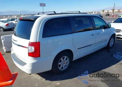 2011 Chrysler Town & Country Touring from USA, damaged, VIN 2A4RR5DG3BR688046